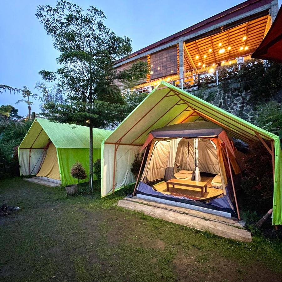 Hotel Bagas Luxury Camp Kejajar Exterior foto